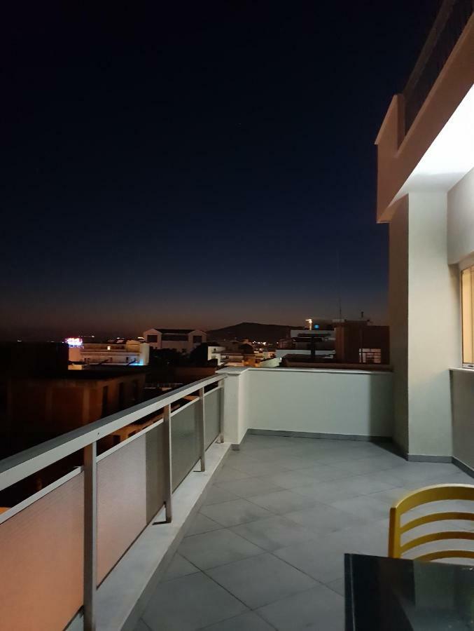 וולוס Superior Modern Apartment In The Center With View. מראה חיצוני תמונה