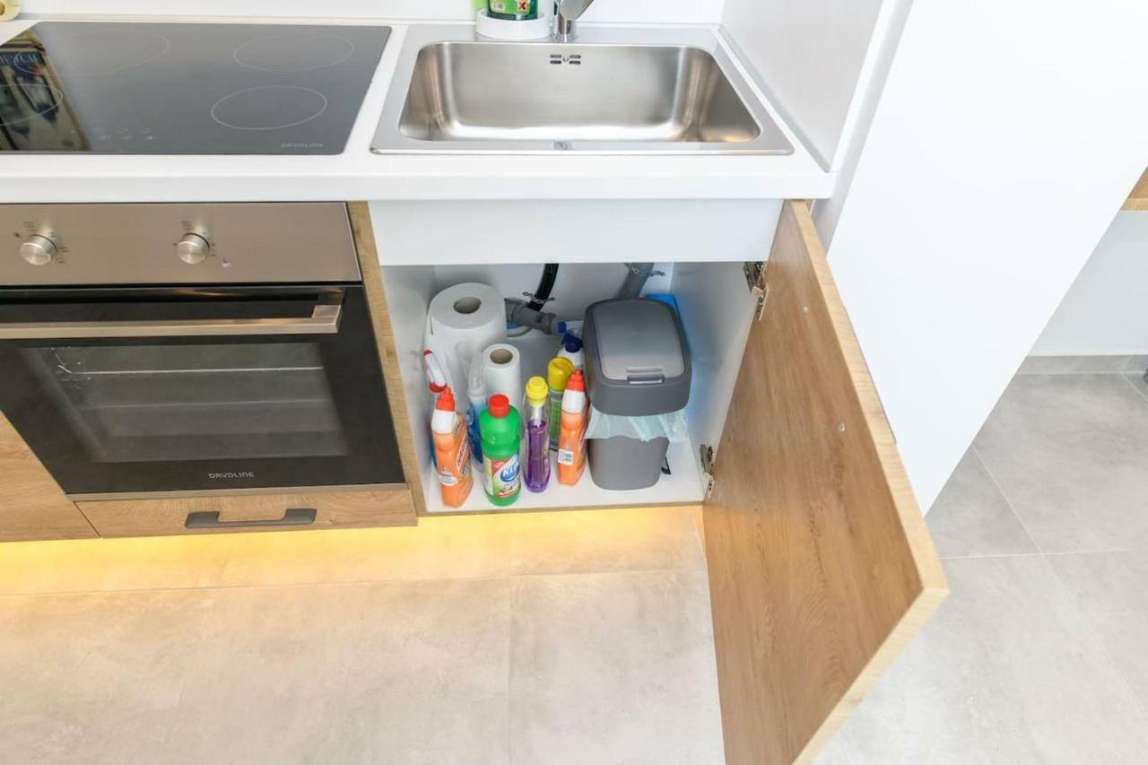 וולוס Superior Modern Apartment In The Center With View. מראה חיצוני תמונה